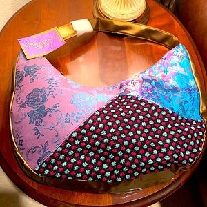 NWT: Taylor Swift Collectible Bag- Wonderstruck